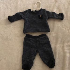 Carters Newborn outfit
